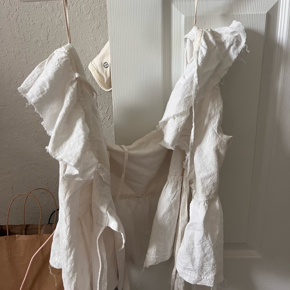 Free People White Ruffled Top - Picture 3 of 3